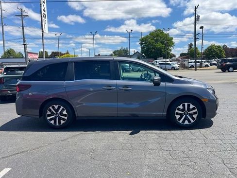 Used 2025 Honda Odyssey EX-L image 8