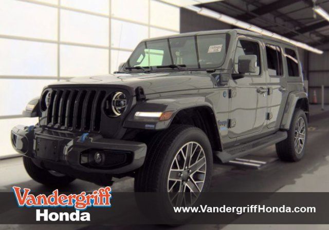Used 2022 Jeep Wrangler Unlimited Sahara AWD/4WD image 1