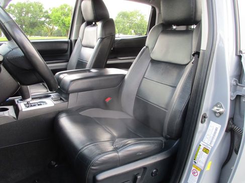 Used 2018 Toyota Tundra Limited AWD/4WD image 19
