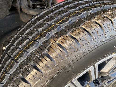 Used 2020 GMC Sierra 3500 AT4 w/ AT4 Premium Package image 25