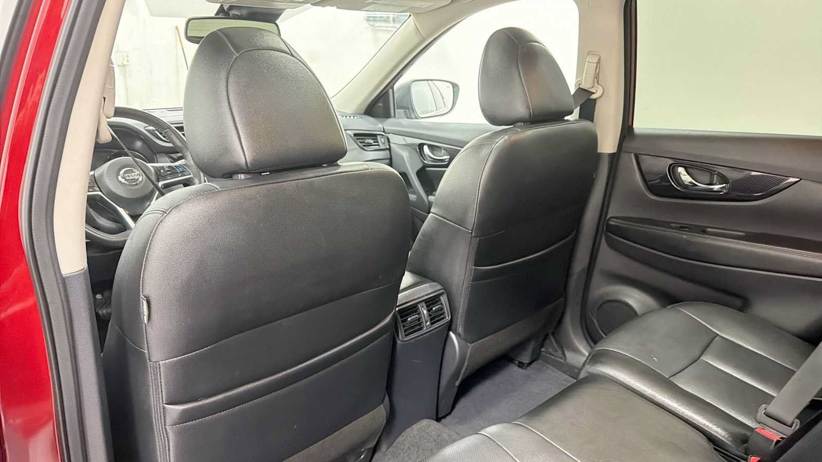 Used 2019 Nissan Rogue SL w/ Premium Package AWD/4WD image 26