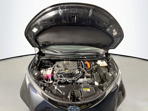 Certified 2022 Toyota Sienna XSE image 30