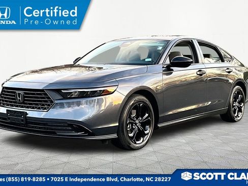 Certified 2025 Honda Accord SE image 3