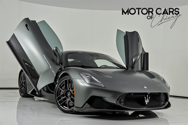 Used 2024 Maserati MC20 Coupe RWD image 1