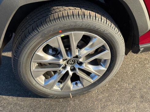 New 2025 Toyota RAV4 Limited image 5