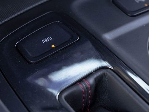 Used 2022 Chevrolet Equinox RS w/ RS Leather Package image 23