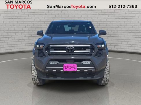 Used 2025 Toyota Tacoma SR5 image 2