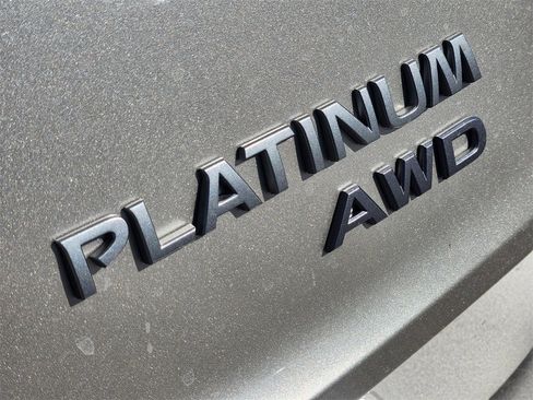 New 2026 Nissan Rogue Platinum image 8