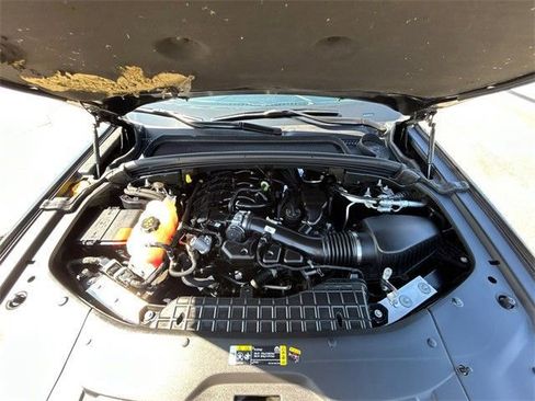 Used 2022 Jeep Grand Cherokee L Limited w/ Luxury Tech Group II image 18