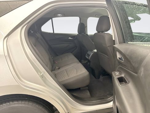 Used 2020 Chevrolet Equinox LT image 17