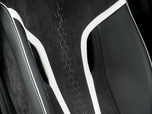 Used 2023 Lamborghini Huracan Tecnica image 38