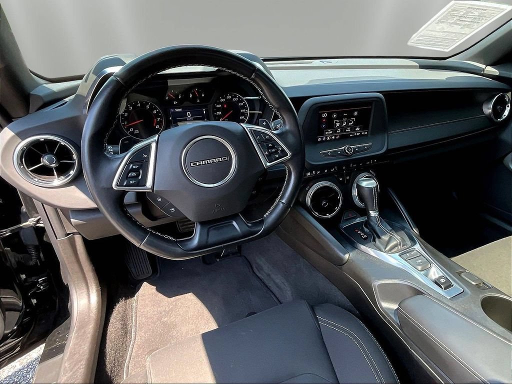 Used 2022 Chevrolet Camaro LT RWD image 9