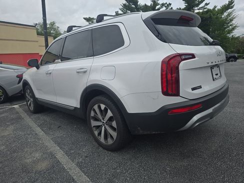 Used 2022 Kia Telluride S FWD image 4