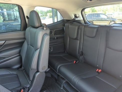 Used 2025 Subaru Ascent Limited image 36