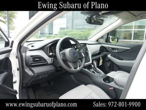 Used 2025 Subaru Outback Premium AWD/4WD image 17