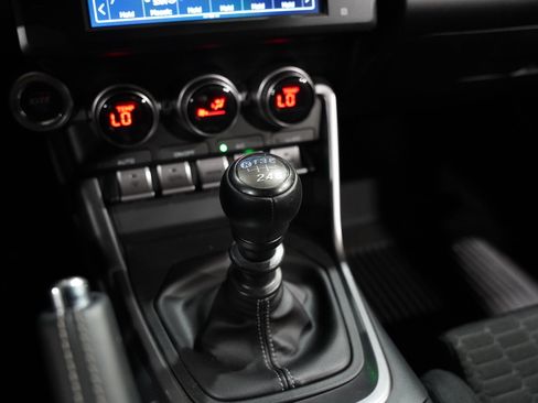 Used 2026 Toyota GR86 RWD image 37