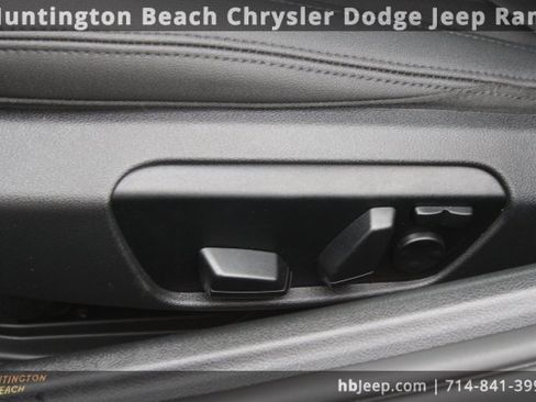 Used 2024 BMW Z4 M40i w/ Premium Package image 35