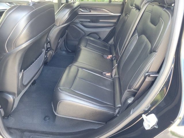 Used 2023 Jeep Grand Cherokee Limited RWD image 13