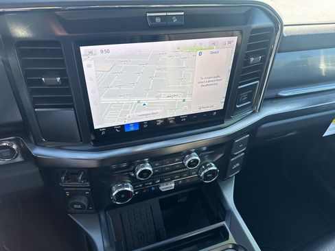 Used 2026 Ford F450 Lariat w/ FX4 Off-Road Package image 25