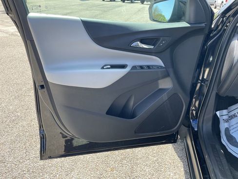 Used 2024 Chevrolet Equinox LS w/ LS Convenience Package image 13