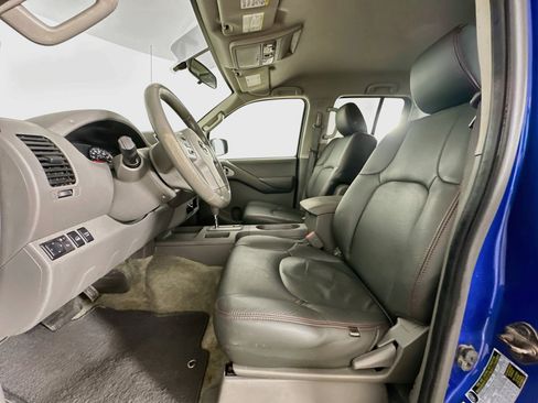 Used 2014 Nissan Frontier SV AWD/4WD image 13