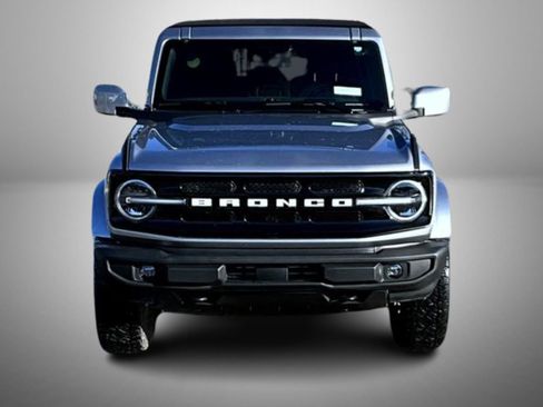 Used 2024 Ford Bronco Outer Banks image 10