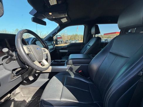 Used 2022 Ford F250 Lariat w/ Lariat Value Package image 12