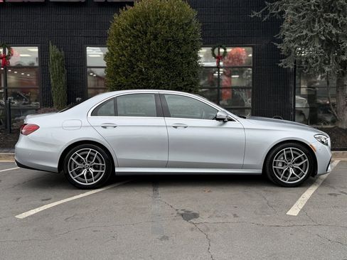 Used 2021 Mercedes-Benz E 350 4MATIC Sedan image 21