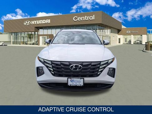 Used 2024 Hyundai Tucson SEL w/ Convenience Package AWD/4WD image 2