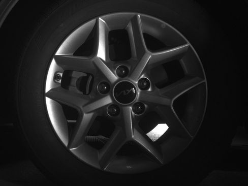 Used 2025 Kia Soul LX w/ LX Technology Package FWD image 17