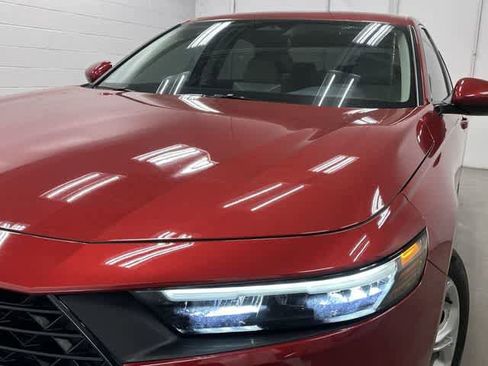 Used 2023 Honda Accord LX image 30
