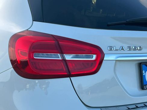 Used 2016 Mercedes-Benz GLA 250 4MATIC image 26