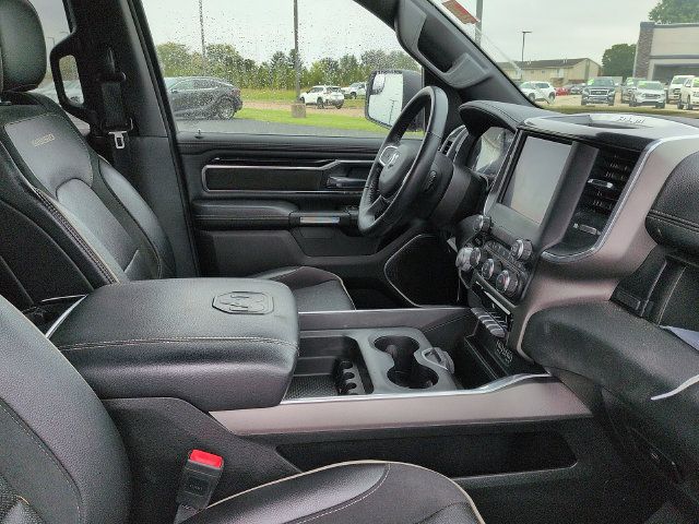 Used 2022 RAM 1500 Laramie w/ Sport Appearance Package AWD/4WD image 10