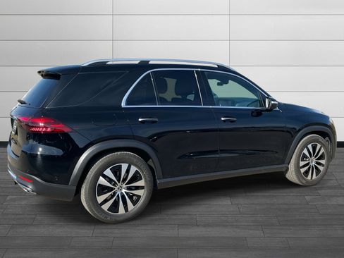Used 2025 Mercedes-Benz GLE 350 4MATIC image 3