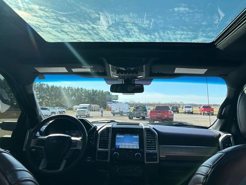 Used 2017 Ford F250 Platinum w/ Platinum Ultimate Package image 19