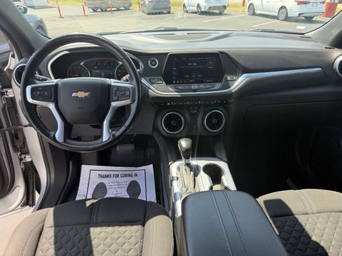 Used 2020 Chevrolet Blazer LT AWD/4WD image 16