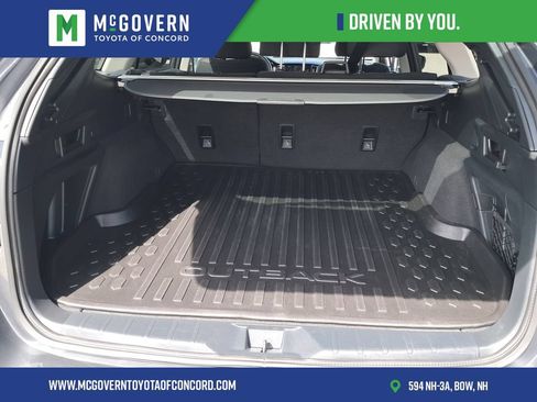 Used 2025 Subaru Outback Premium AWD/4WD image 4