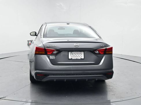 Used 2024 Nissan Altima 2.5 SV FWD image 19