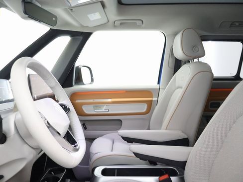 New 2025 Volkswagen ID. Buzz Pro S Plus image 13