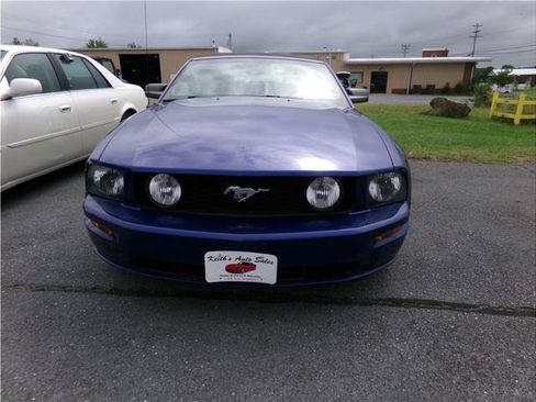 Used 2005 Ford Mustang GT RWD image 24