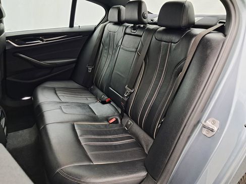 Used 2018 BMW 530i xDrive image 25