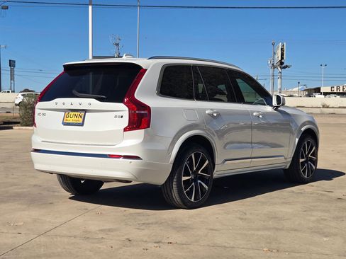 Used 2025 Volvo XC90 B5 Plus w/ Protection Package Premier image 3