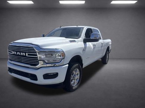 Used 2024 RAM 2500 Laramie AWD/4WD image 5