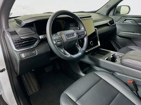 Used 2024 GMC Acadia Elevation FWD image 10
