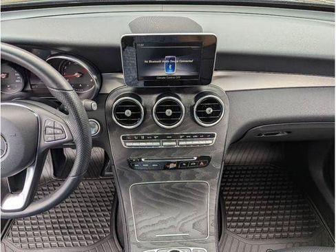 Used 2019 Mercedes-Benz GLC 300 4MATIC image 56