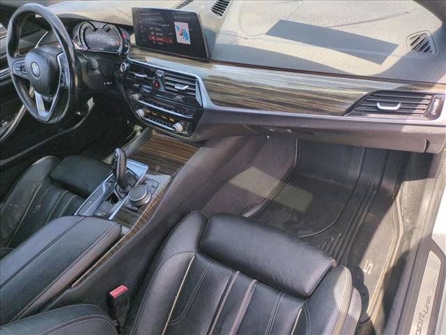 Used 2017 BMW 540i RWD image 17