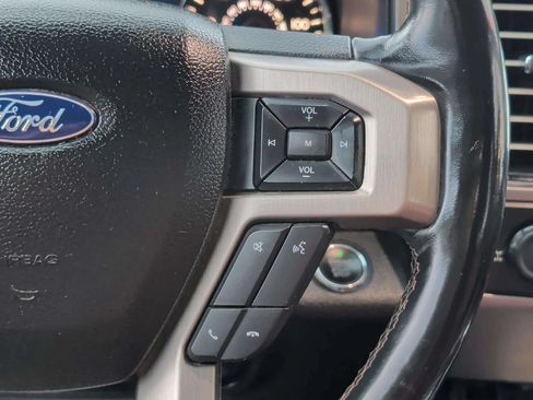 Used 2018 Ford F150 Platinum w/ Equipment Group 701A Luxury RWD image 26