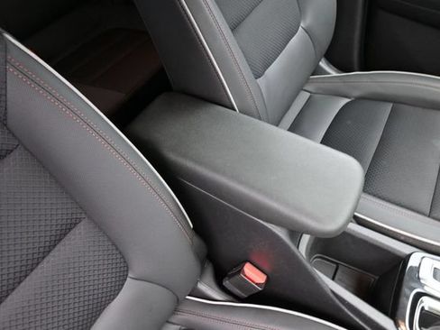 Used 2023 Chevrolet TrailBlazer RS w/ Sun and Liftgate Package FWD image 34