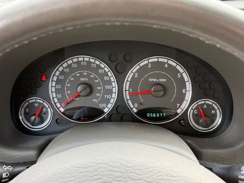 Used 2005 Jeep Liberty Limited image 18