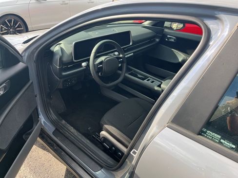 Used 2025 Hyundai Ioniq 6 SE AWD/4WD image 8